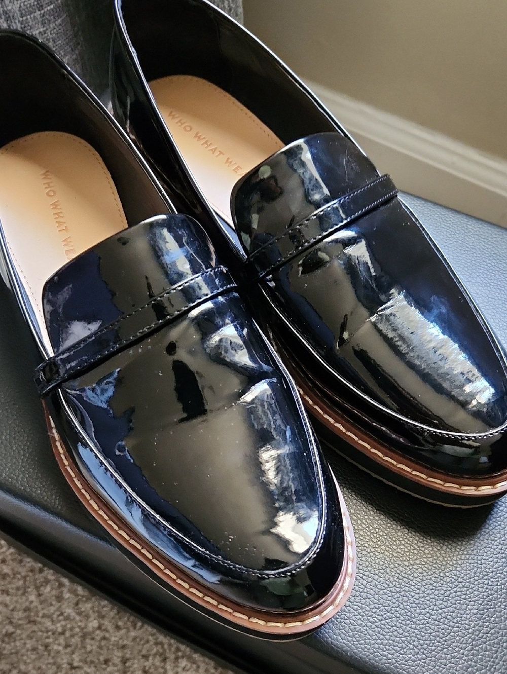 WHO WHAT WEAR Women's Patent Leather Penny Loafers in Black